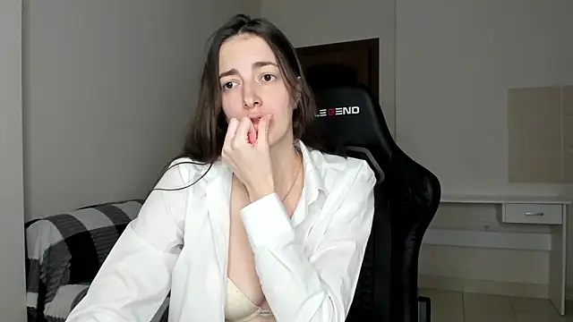 Snapshot of Sabrina_Mur chatting on October 29, 2:31 pm Sabrina Mur online show from October 29, 2:31 pm