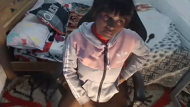 Snapshot of sexyjustin202 chatting on October 2, 2:49 am sexyjustin202 online show from October 2, 2:49 am