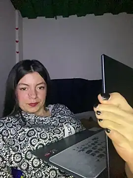 Meghan320 online show from September 30, 4:18 am