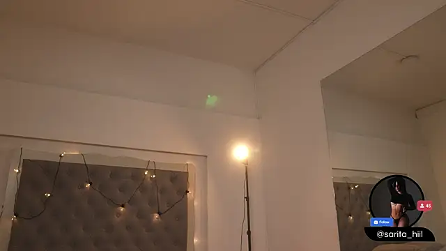 sarah hiill online show from October 1, 11:53 pm