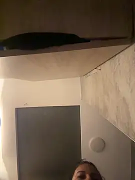 Snapshot of CeliWoods chatting on October 5, 10:09 am CeliWoods online show from October 5, 10:09 am