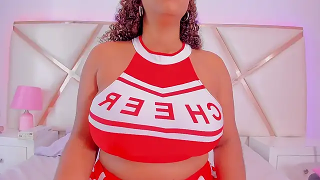 Snapshot of Aisharhodes00 chatting on October 28, 8:35 pm Aisharhodes00 online show from October 28, 8:35 pm