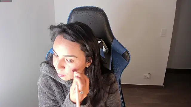 Emily Nicole online show from September 21, 1:26 am