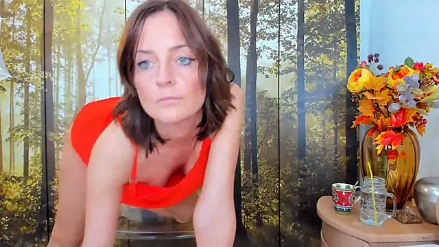 Snapshot of ViciousSiren chatting on October 31, 3:05 pm ViciousSiren online show from October 31, 3:05 pm