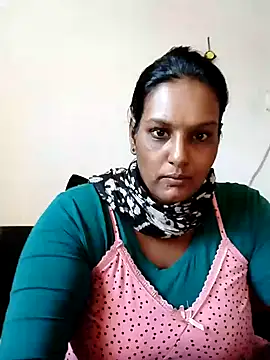 Snapshot of Foxybaby420 chatting on October 6, 1:39 pm Foxybaby420 online show from October 6, 1:39 pm