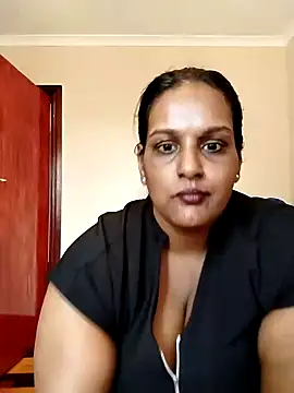 Snapshot of Foxybaby420 chatting on October 22, 11:15 am Foxybaby420 online show from October 22, 11:15 am