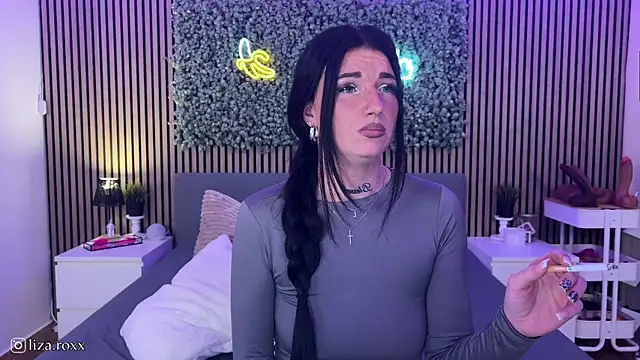 LizaRoxx online show from October 7, 7:18 pm