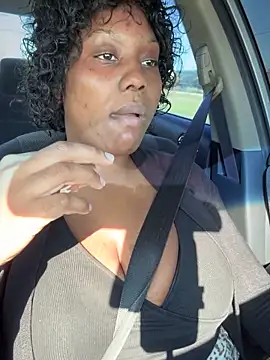 Snapshot of Topgyal____ chatting on October 21, 2:21 pm Topgyal online show from October 21, 2:21 pm