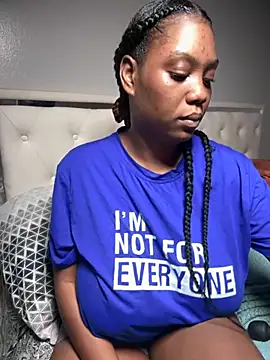 Snapshot of Topgyal____ chatting on October 7, 2:27 am Topgyal online show from October 7, 2:27 am