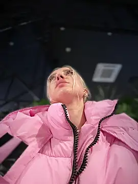 pinkstar  online show from March 29, 8:46 am