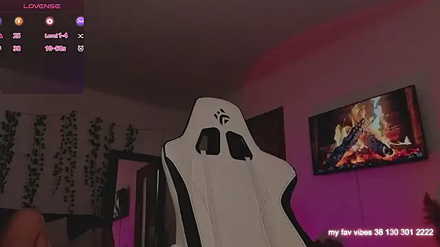 Juliette Sunshine online show from March 19, 5:01 am