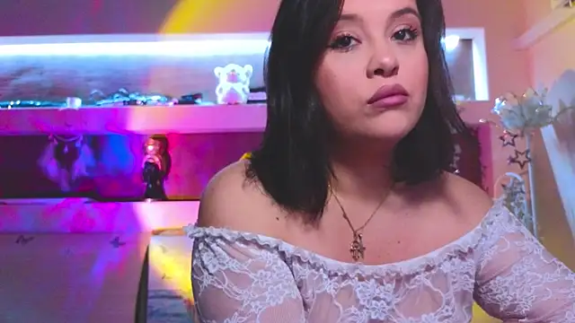 Snapshot of Malika_uAngel chatting on October 18, 12:03 am Malika uAngel online show from October 18, 12:03 am