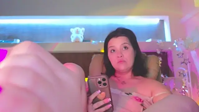 Snapshot of Malika_uAngel chatting on September 22, 4:33 am Malika uAngel online show from September 22, 4:33 am