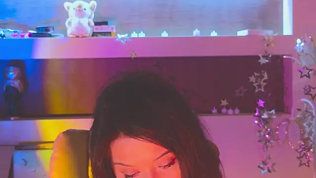 Snapshot of Malika_uAngel chatting on October 20, 12:13 am Malika uAngel online show from October 20, 12:13 am