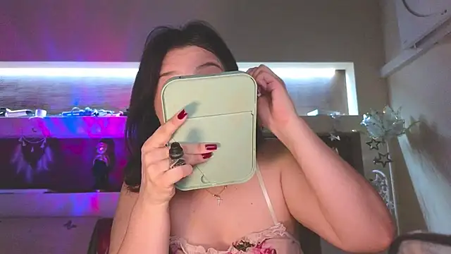 Snapshot of Malika_uAngel chatting on October 21, 3:10 am Malika uAngel online show from October 21, 3:10 am