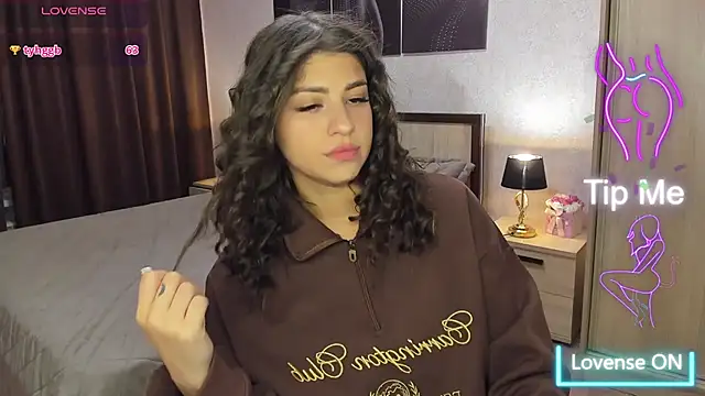 MaryMayson online show from October 3, 7:19 pm