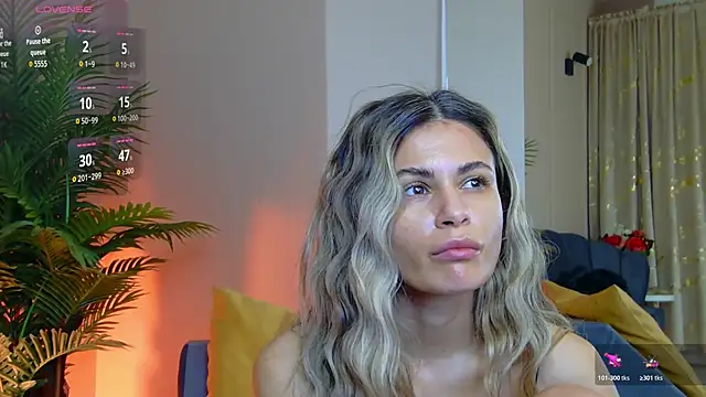 Avril Cyrus online show from February 11, 7:54 am