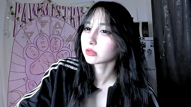 Holy420lolii online show from May 2, 5:16 pm