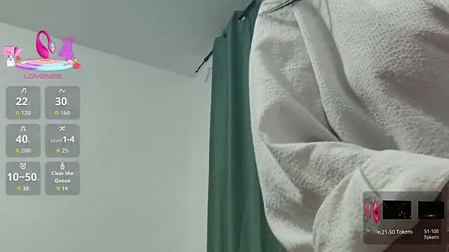 Snapshot of annawow69 chatting on October 25, 8:37 pm annawow69 online show from October 25, 8:37 pm