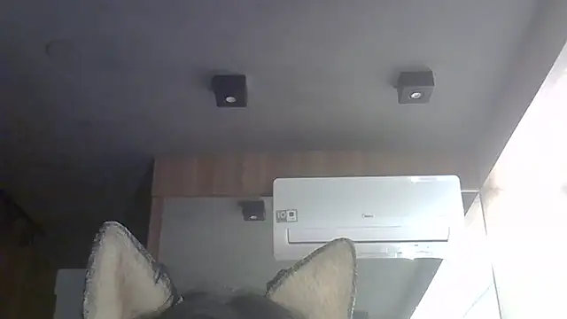 Skinny-Kitten online show from December 15, 5:01 am