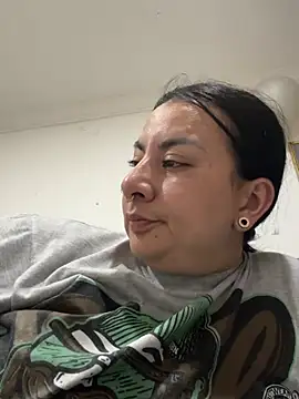 Abril Luv online show from March 24, 1:11 am