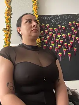 Abril Luv online show from October 2, 1:27 pm