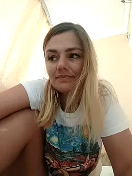 Snapshot of KrissSexi chatting on October 1, 8:08 am KrissSexi online show from October 1, 8:08 am