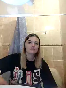 Snapshot of KrissSexi chatting on September 23, 7:01 pm KrissSexi online show from September 23, 7:01 pm