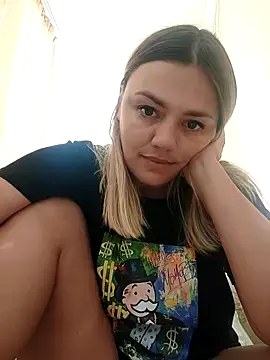 Snapshot of KrissSexi chatting on October 4, 8:20 am KrissSexi online show from October 4, 8:20 am