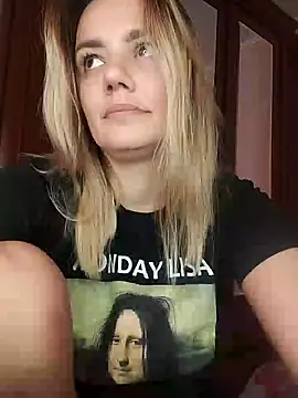 Snapshot of KrissSexi chatting on September 19, 6:45 am KrissSexi online show from September 19, 6:45 am