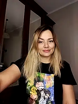 Snapshot of KrissSexi chatting on October 26, 4:46 pm KrissSexi online show from October 26, 4:46 pm