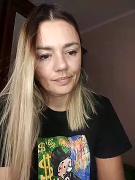 Snapshot of KrissSexi chatting on October 15, 6:16 am KrissSexi online show from October 15, 6:16 am