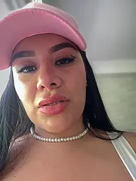 Insane Issa online show from February 28, 7:35 pm