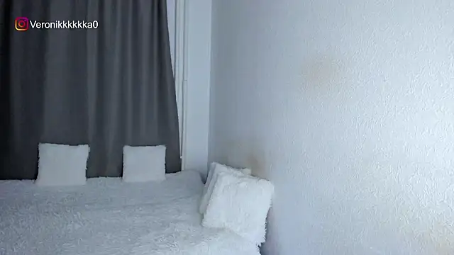 Snapshot of Veronikkkkka chatting on September 27, 6:04 pm Veronikkkkka online show from September 27, 6:04 pm