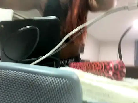 SlimBeenBadd1981 online show from October 8, 6:29 am