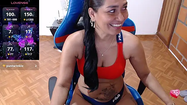 Dayanna 11 online show from November 16, 4:14 am