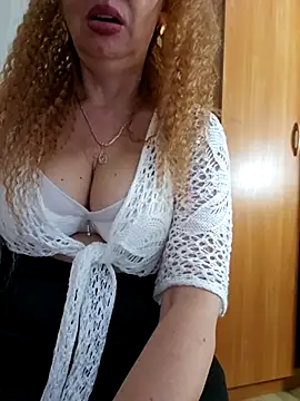 Snapshot of LybovNTV chatting on September 26, 10:40 pm LybovNTV online show from September 26, 10:40 pm