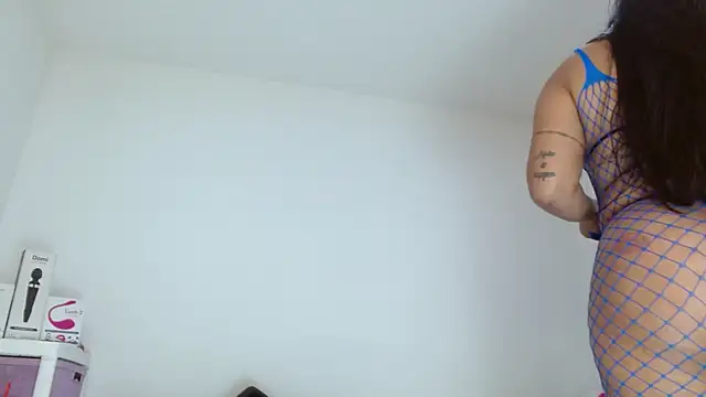 sashacreamy  online show from October 4, 5:24 am