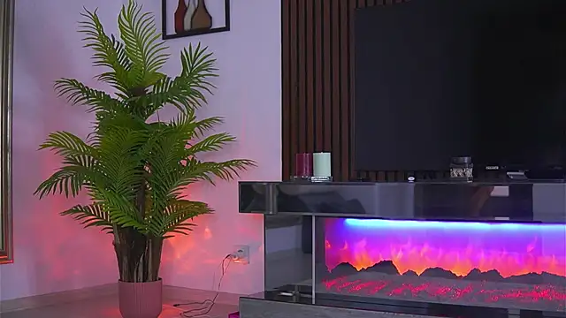 Abbela White online show from April 9, 6:19 am