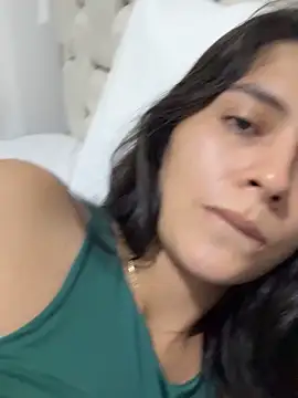 Snapshot of Sophie__Foxxx chatting on October 10, 5:01 am Sophie  Foxxx online show from October 10, 5:01 am