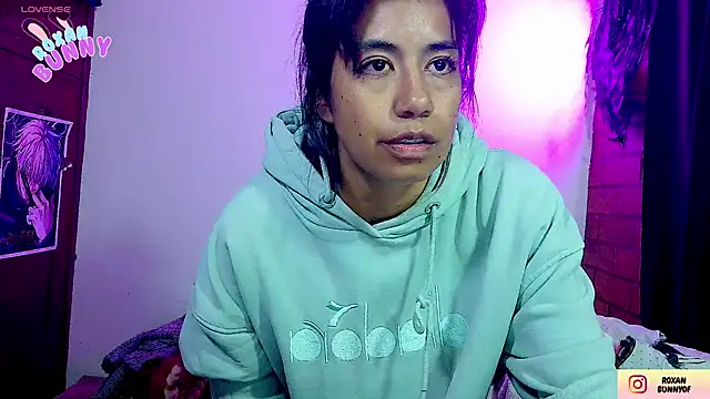 Roxanbunny1 online show from November 12, 3:37 am