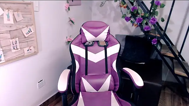 samantha baby  online show from May 20, 1:57 am