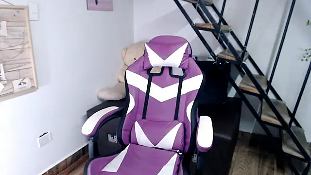 samantha baby  online show from December 2, 9:06 pm