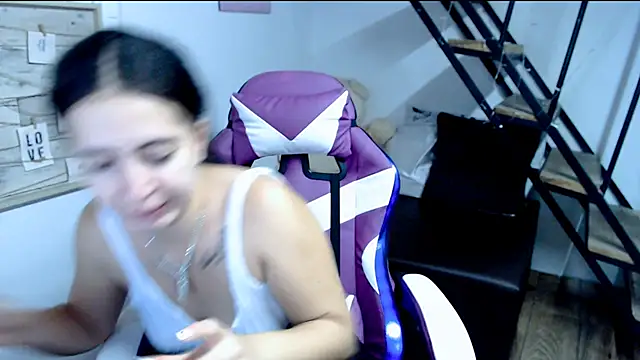 Snapshot of samantha_baby_ chatting on September 23, 7:01 pm samantha baby online show from September 23, 7:01 pm