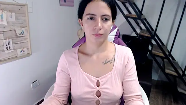 samantha baby  online show from January 6, 5:38 pm