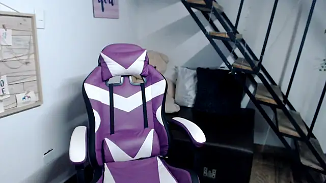 samantha baby  online show from November 24, 5:59 pm