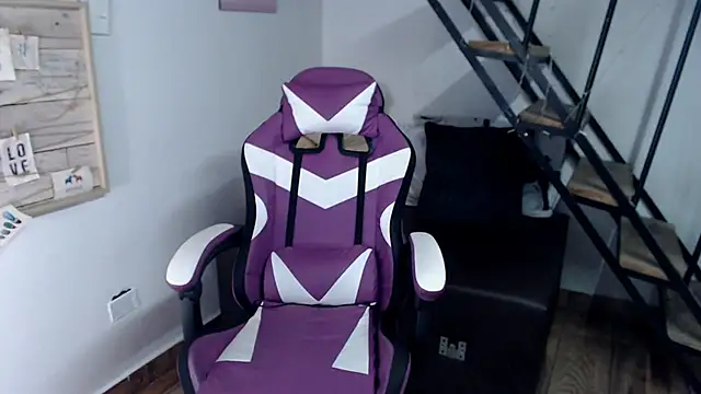 Snapshot of samantha_baby_ chatting on October 17, 10:02 pm samantha baby online show from October 17, 10:02 pm