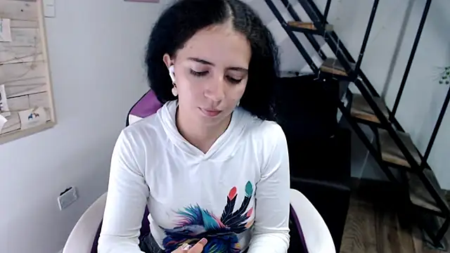 samantha baby  online show from December 22, 6:11 pm