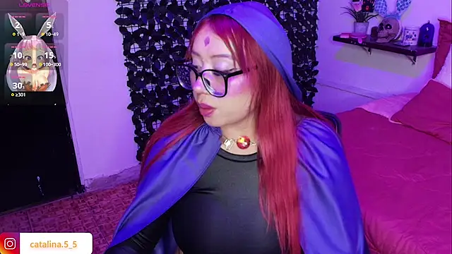 Snapshot of Kata_Bigboobs chatting on October 29, 8:44 pm Kata Bigboobs online show from October 29, 8:44 pm