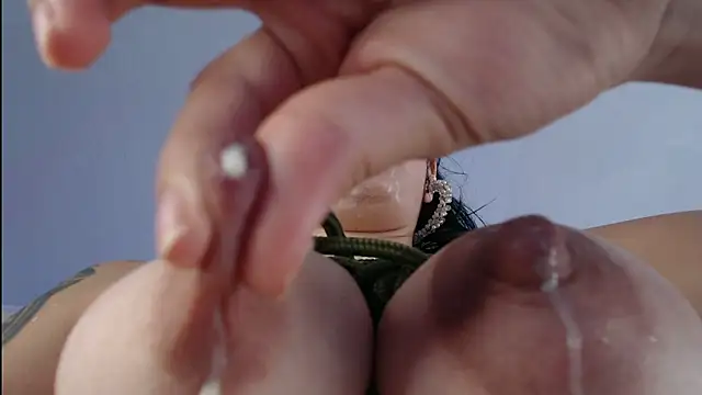 Sisirojas online show from October 7, 7:40 pm